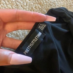 Pretty Little Thing Long Sleeve Top  🖤 NWOT